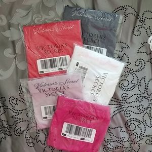 Copied listing I cannot delete :(